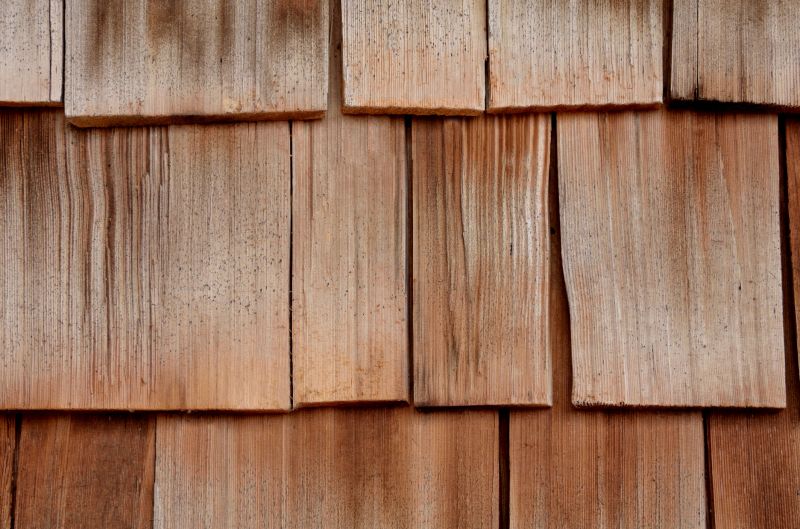 Products For Wood Siding Repairs in use